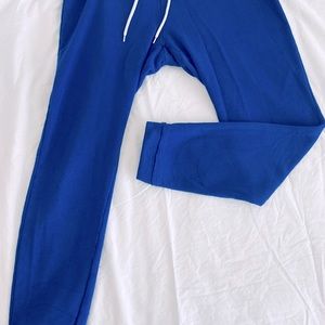 Amazingly comfortable joggers!